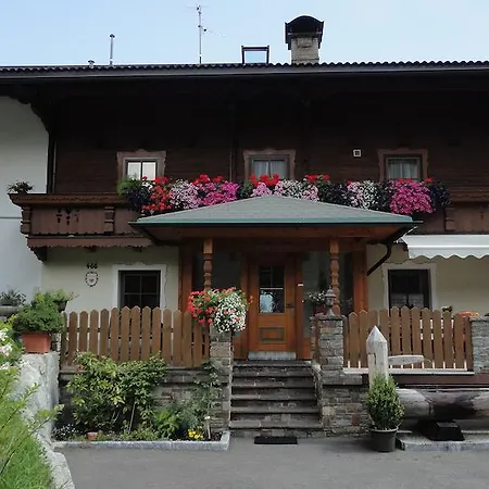 Eder Apartment *